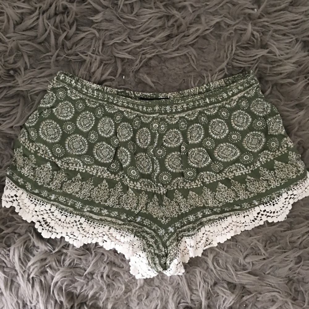 FOREVER 21 SHORTS